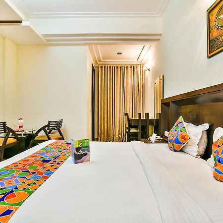 Fabhotel Oasis Dlf Phase 3 グルガウン エクステリア 写真