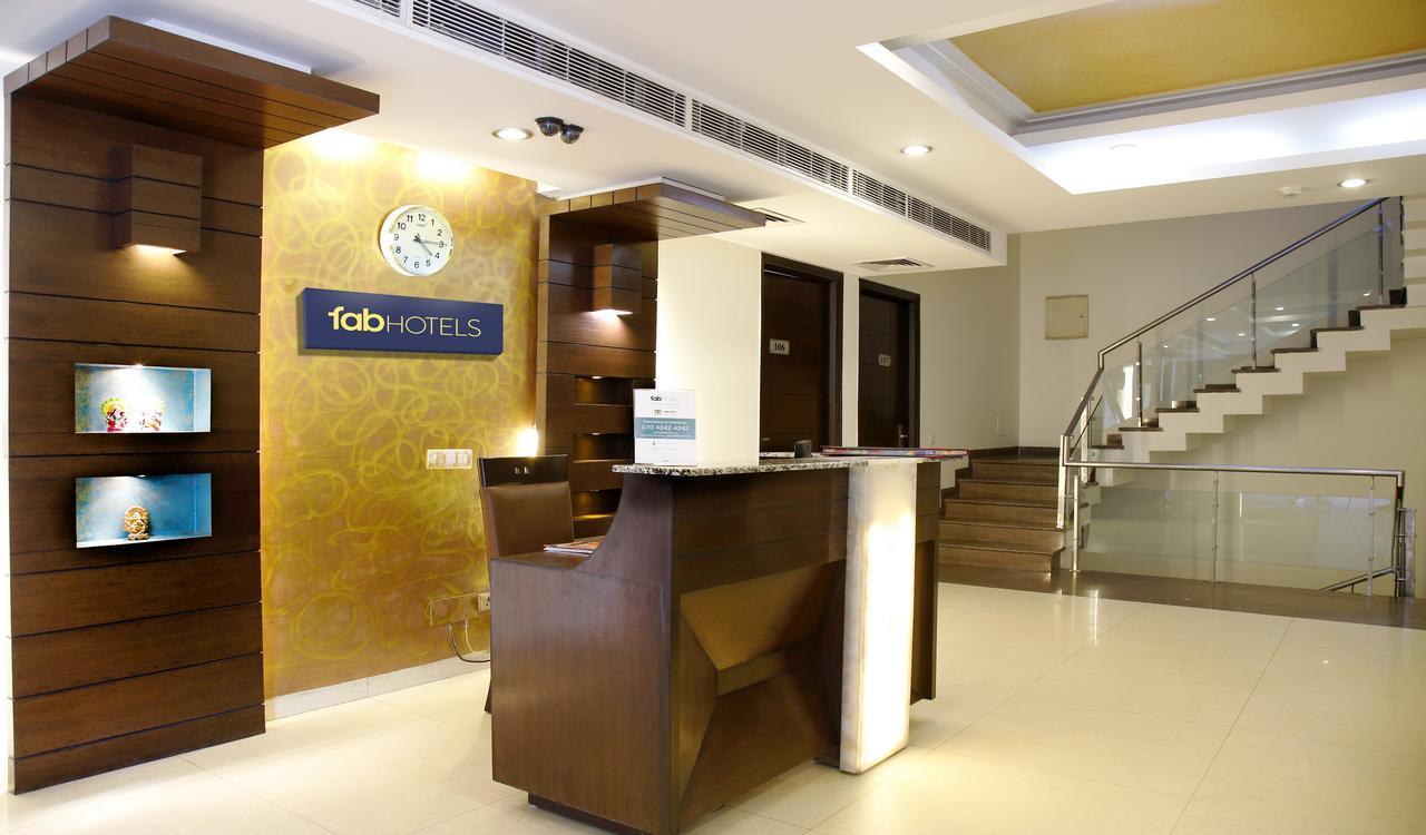 Fabhotel Oasis Dlf Phase 3 グルガウン エクステリア 写真