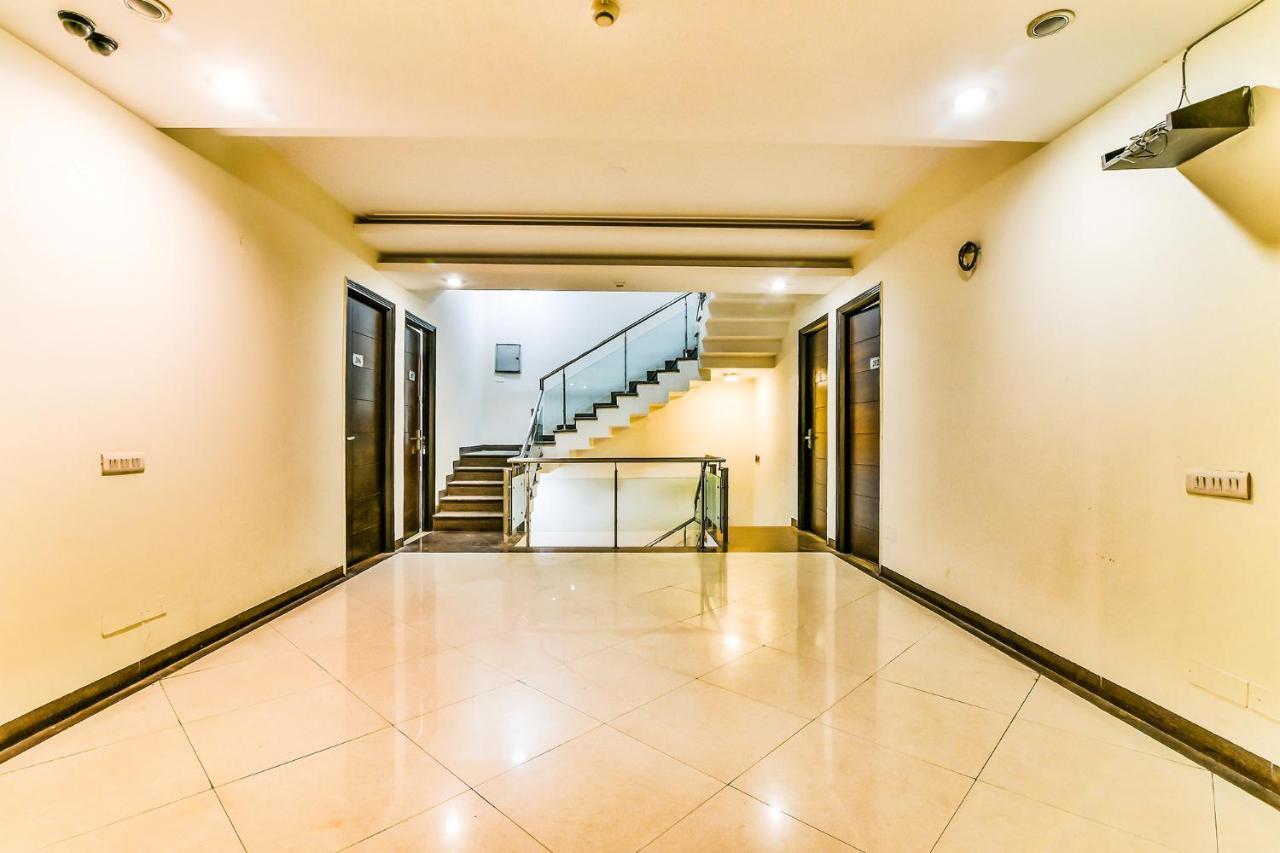 Fabhotel Oasis Dlf Phase 3 グルガウン エクステリア 写真