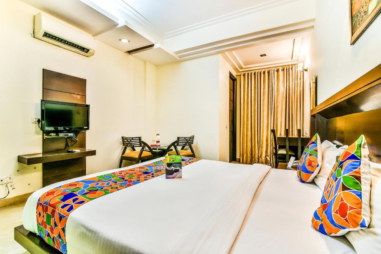 Fabhotel Oasis Dlf Phase 3 グルガウン エクステリア 写真