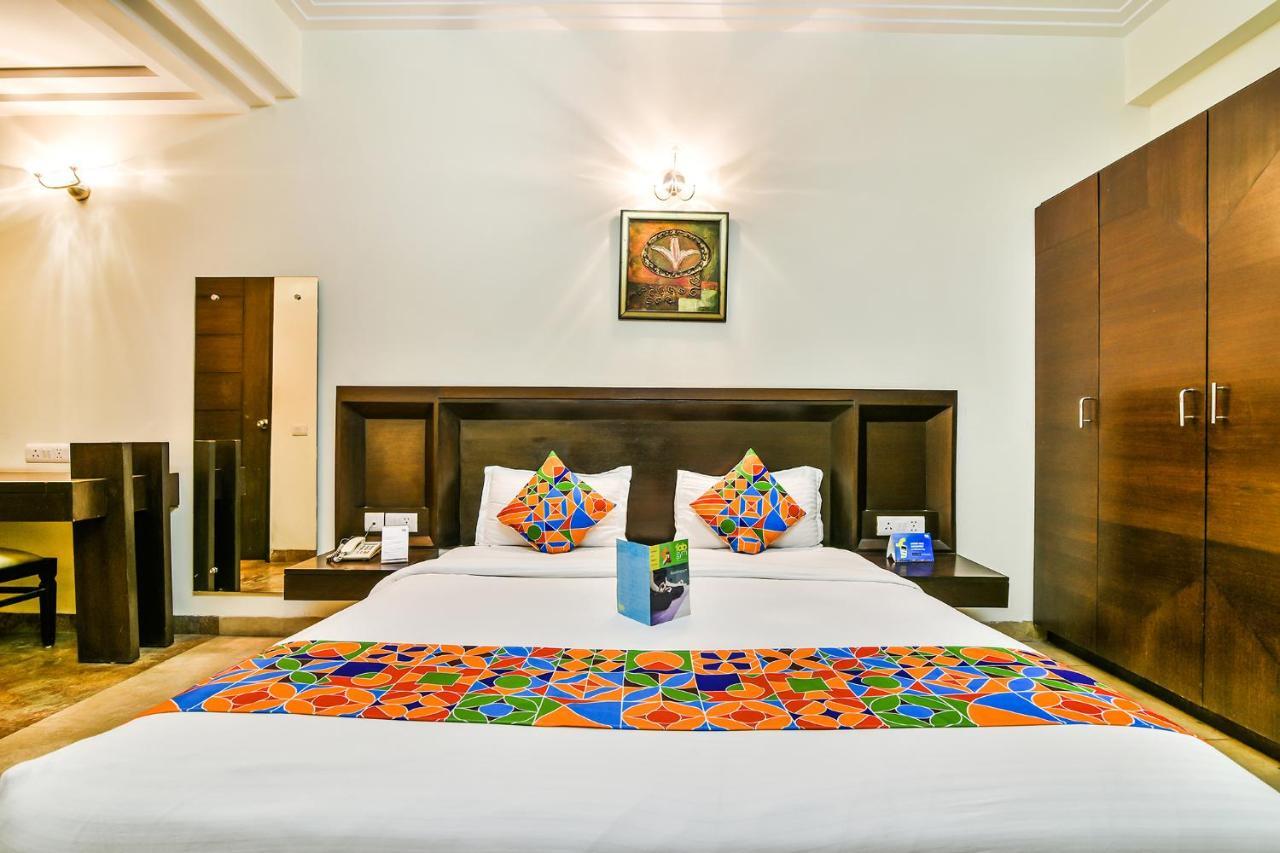 Fabhotel Oasis Dlf Phase 3 グルガウン エクステリア 写真